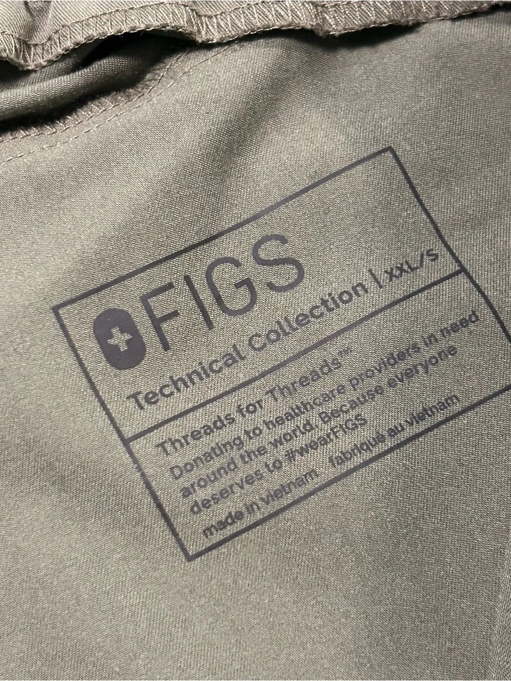 FIGS Scrub Set Mens L Top XXL Short Bottom Tansen Jogger Medical Uniform‎ Green